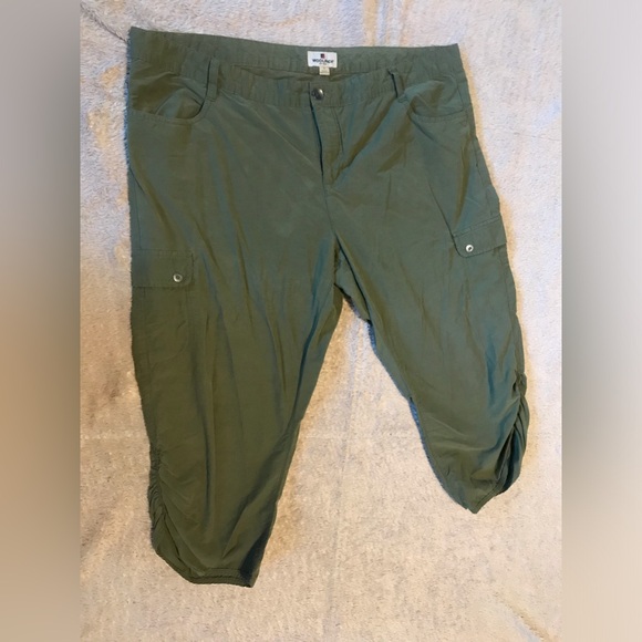 Women’s Woolrich Capri Length Hiking Pants Set of Two Grey Green Size 14 - Picture 11 of 11
